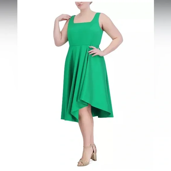 green emerald velvet dress In Her Spare Time Dress, Kelly Green – Chic Soul main image 0